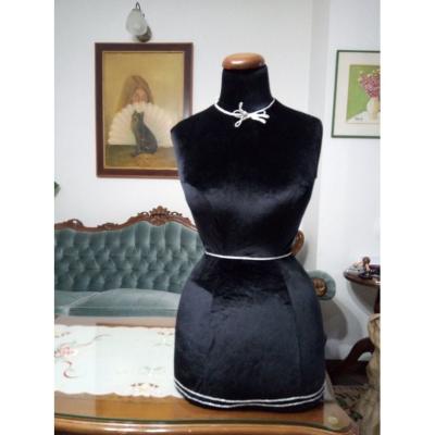 China Handmade Black Female Plus Size Mannequin Torso for sale