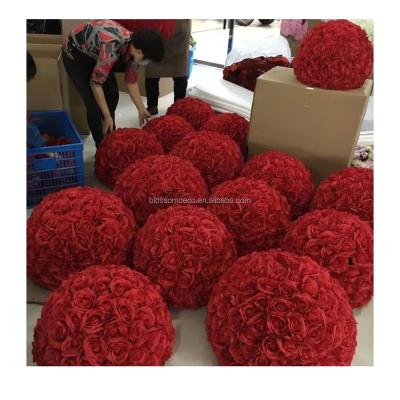 China Artificial Rose Balls Customized Wedding Table Centerpieces Decoration Silk Artificial Red Rose Balls For Weddings for sale