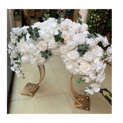 China Table Decoration Wedding Decorating Bridge Shape Centerpieces in White Burgundy Flowers Table Centerpieces for sale