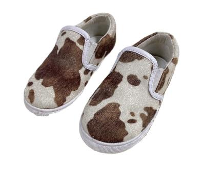 China Fashion style flat kids shoes little girls and boys whip slip on sport shoes for sale