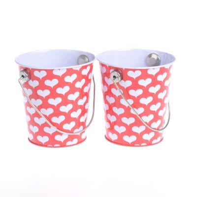 China Hot Selling New Arrival Recyclable Small Gift Bucket Tin Box Tin Box With Handle BSCI Certification Factory for sale