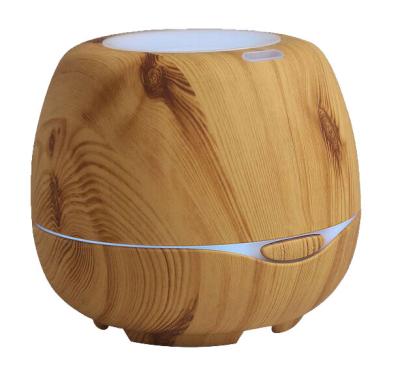 China 300ml Household Essential Oil Diffuser Home Appliances Air Humidifier for sale