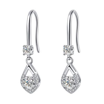 China Romantic Party gift Gold plated pt950 simple Moissamite jewelry 925 silver diamond earrings for sale