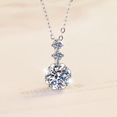 China TRENDY Husky Party Romantic Fashion 1 carat diamond pendant Chain Jewelry 925 silver necklace for sale