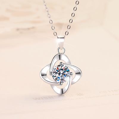 China TRENDY Husky four-leaf clover pendant 1 carat zircon jewelry 925 sterling silver necklace for women for sale