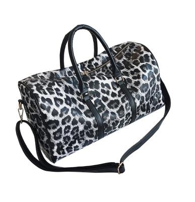 China Fashion Style Leopard Weekender Bags Ready To Ship Women Leopard Monogrammed Leather Duffel Bag for sale