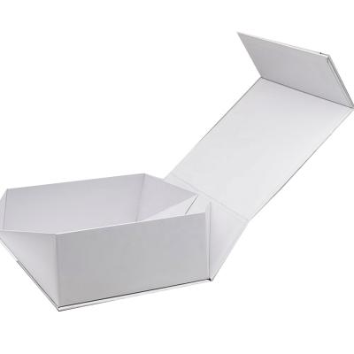 China Recyclable Custom Luxury Magnetic Cardboard Packaging Folding Gift Box With Ribbon for sale