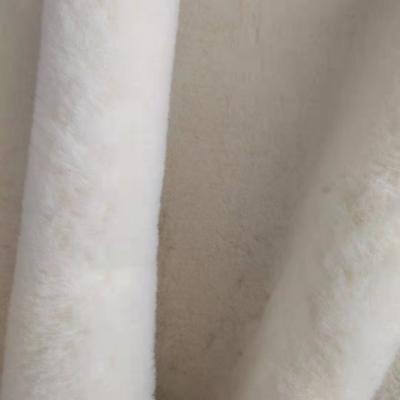 China Luxury Wholesale 100% Merino Wool Faux Fur Plush Paint Fabric for sale