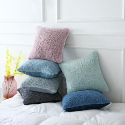 China Anti-pilling Home Decorative Super Soft Polyester Plush Sherpa Cushion Cover for sale