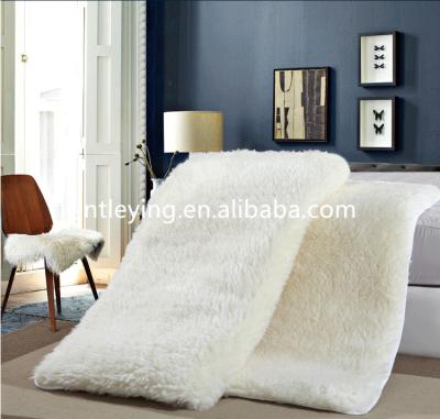 China Home Furniture China Factory Supply Customized Type Europe Hotel Soft Wool Mattress for sale