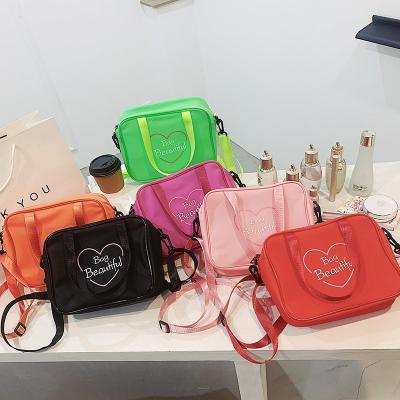 China Fashion Custom Logo Waterproof And Dustproof Toiletry Package For High End Ladies Travel Cosmetic Bag Makeup for sale