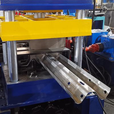 China Precise Roll Forming Line Guardrail Machine For Expressway for sale