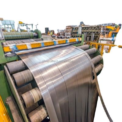 Chine Machine de découpe en acier de 200 kW, ligne de découpe de bobine pour l'industrie du revêtement de toit à vendre