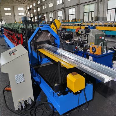 China Máquina de formación de andamios de paneles de paseo para la formación de rodillos de piso de cubierta en venta