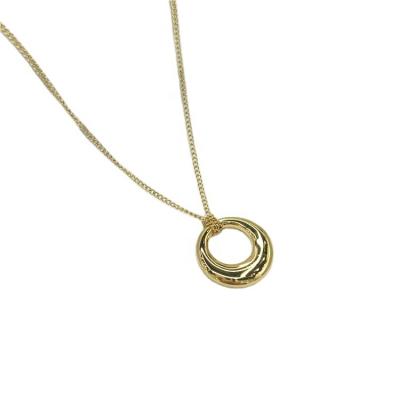 China Europe and America stainless steel circle necklace jewelry gold thin layer snake chain pendant necklace for women jewelry for sale