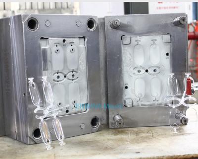 China As peças plásticas transparentes do OEM moldam para a luz principal do diodo emissor de luz/auto Front Bracket Lamp à venda