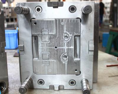 China GF30 Disposable Medical Parts Mould , Syringe Equipment Injection Mold IATF 16949 for sale