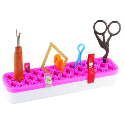 China Hot Sales OH Sew Organized Sewing Cosmetic Organizer Organizer Store Notions Storage Rack Holder Silicone Makeup Brush Holder EP21022 for sale