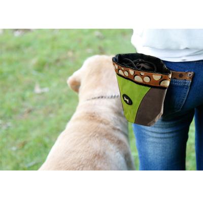 China OEM Small Carry Dog Treat Bag Durable Easy With Magnetic Opening And Clip Belt Dog Training Bag for sale