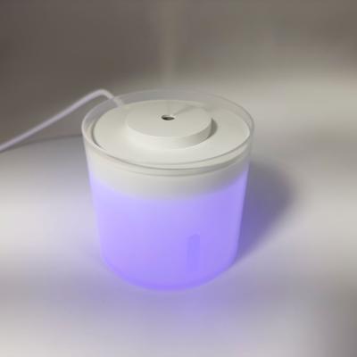 China Car New Design Portable MINI Air Humidifier Diffuser 260ml Capacity Cool Mist Humidificatio With Light For Home And Office for sale