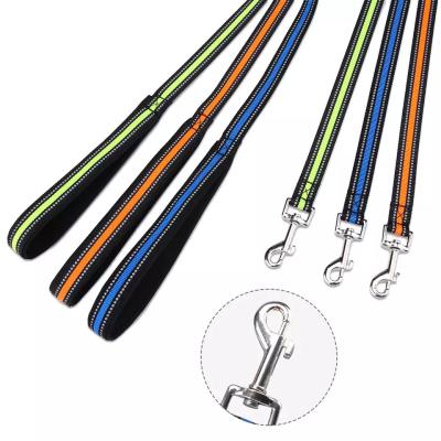 Cina Supplier Innovative Products Durable Pet Designer Dog Collar and Leash Set Personalized Dog Collar With Reflective Strip in vendita