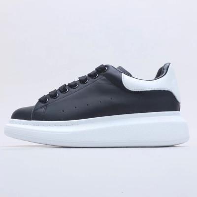 China CUSHIONING Aleander Mcquen Men Women Sneakers Fashion Sports Shoes Casual Basketball Shoes for sale