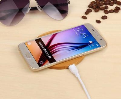 China Original bamboo wirless mobile phone charger for mobile phone for sale