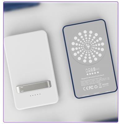 China 2021 New Ultra Thin Mobile Phone 5000mah Power Bank + Qi Magnetic Wireless Charger for sale