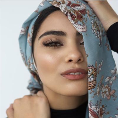 China New Fashion Muslim Wholesale Chiffon Printed Long Scarf Arab Women's Pearl Chiffon Printing Headscarf for sale