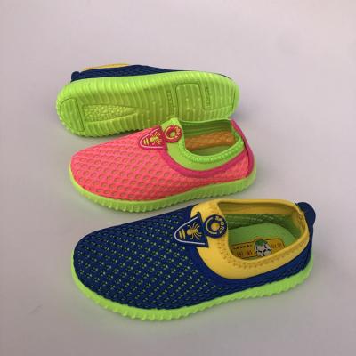 China New Fashion Trend Children's Shoes Simple Lightweight And Breathable Mesh Children Boys And Girls Shoes for sale