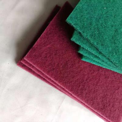 China Sustainable Abrasive Resistant Green Scouring Pad In Rolls For Household And Commercial Use for sale