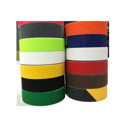 China Good Flexibility High Quality Outdoor Non Skid Strips For Walkway Self Adhesive Abrasive Waterproof Sand Paper/Paper Color Anti Slip Sanding Strip for sale