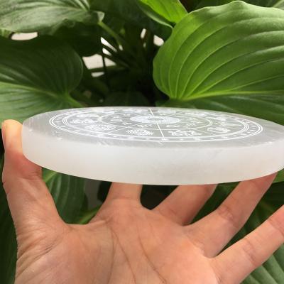 China Europe Wholesale Selenite Filler Plate Natural White Selenite Slice Round Selenite Coasters for sale