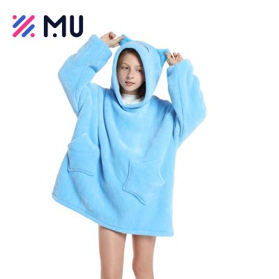 China Anti-Static Kids Hoodie Sweatshirt Wearable Blankets With Pockets And Sleeves Christmas Gift For Teens for sale