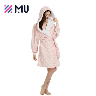 China Skin-Friendly Women Wholesale Soft Flannel Ladies Hoodies Custom Color Print Bathrobes for sale