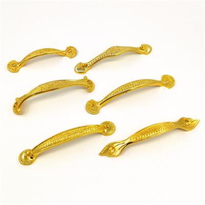 China Fashion Africa South Asia EUROPEAN Outside Screw Cabinet Door Handle Gold Cheap_Kitchen_Cabinets Handle Pull Sideboard Pulls for sale