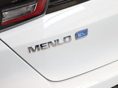 China 2023 Vehículos energéticos Chevrolet Menlo Ls Plus Edición Compacto EV P0000127 Asientos 5 en venta