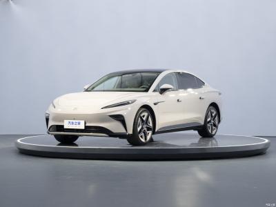 China Veículo Elétrico EV Hatchback Rising Auto F7 2023 Long-Rang PRO Carro com e 5 assentos à venda