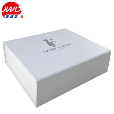 China Low Price Recyclable Handmade White Cardboard Hot Sale Gift Magnetic Paper Packaging Box With Ribbon for sale