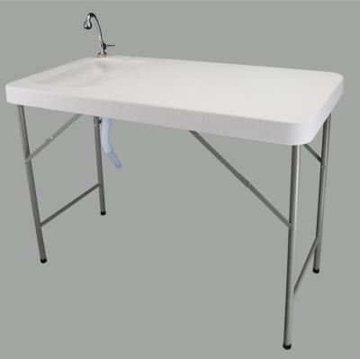 China Modern Blow Molding Finishing Plastic Folding Table for sale