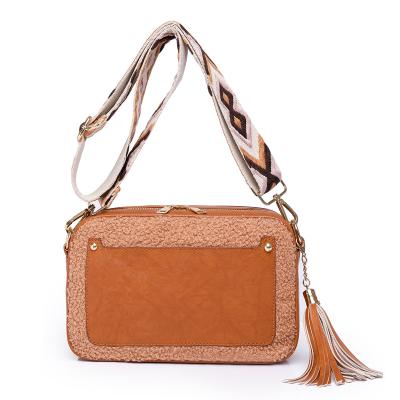 China 2023 New Hot Sale Water Proof Largre CapacityCrossbody Bag Wholesale Handbags Female Portable Sling Bags Women for sale