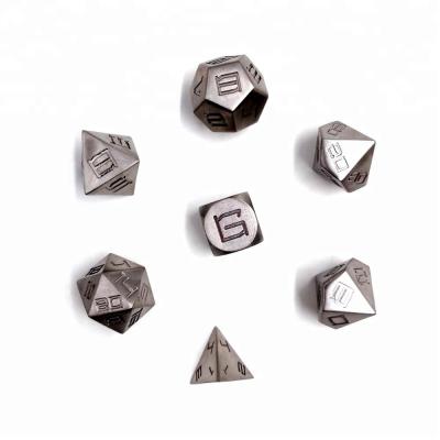 China Machining Table Game MBWS CNC Titanium Polyhedral Alloy DND Metal Set Custom Dies Set for sale