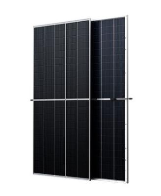 China MONOCRYSTALLINE 550W battery charging MODULE, lower LCOE, reduced BOS cost, 110cells half cell, efficiency high 21.0% for sale