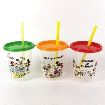 China Gift & Single Layer Craft 5053 10oz PP Straw Cup Cartoon Pattern Kids Drinks Cup Juice Plastic Cup With Lid And Straw for sale