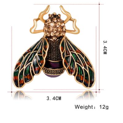 China Custom Designer Women Crystal Mariposa Brooch Pins Floral Sweater Flower Stone Rhinestone Metal Vintage Insect Luxury Elegant Brooches for sale