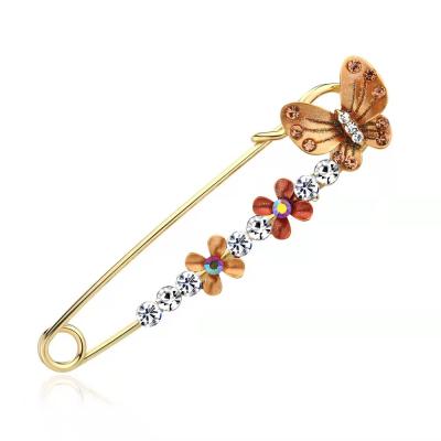 China Women Dangling Pin Huge Vintage Metal Brooches Saree Vintage Metal Tassel Crystal Brooch Multicolored Luxury Elegant for sale