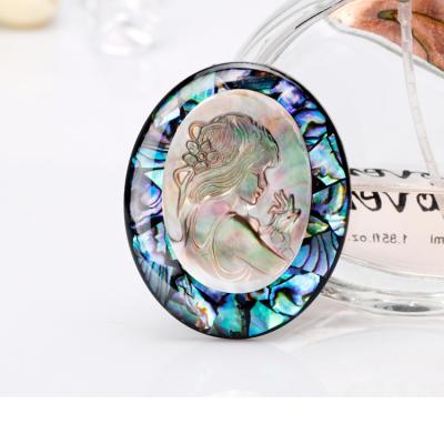 China Crystal Women Designer Luxury Fashion Custom Vintage Portrait Main Brooches Avatar Brooch Muslim Multicolored Large for sale