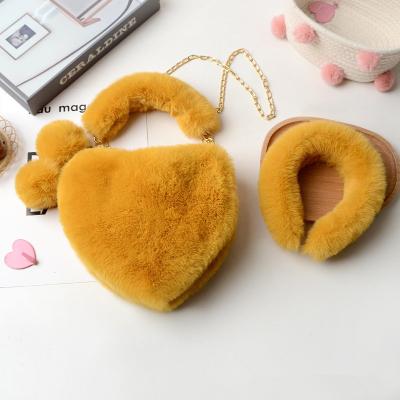 China Wholesale High Quality Rabbit Artificial Fur Rex Factory Plush Love Shape Portable Bag With Hair Circle Set Shoulder Messenger Love Bag for sale