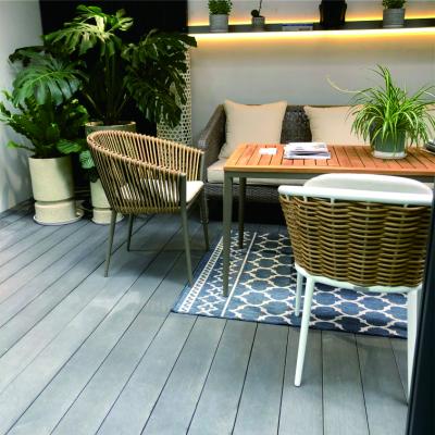 China Lower Shrinkage Rate 0.1% Warranty 15 Years Natural Indelible Exterior Wood Grains Plastic Composite Decking for sale