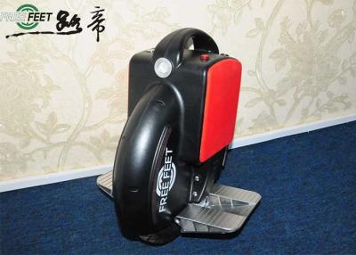 China La rueda del peso ligero uno se levanta al uno mismo de la vespa que equilibra el Unicycle eléctrico derecho 350W en venta